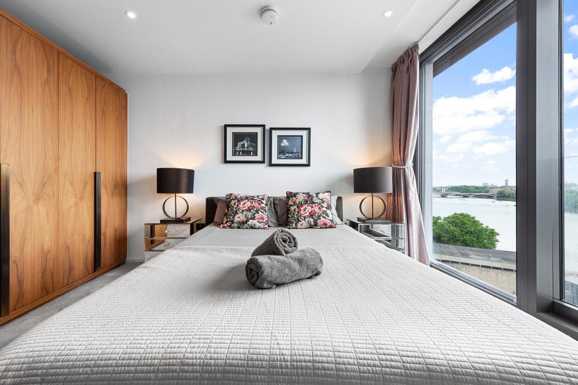 River Panorama Central London 2 Bedroom New Development Dış mekan fotoğraf